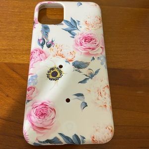 Loopy case 11 pro max perfect condition have loop just not in there